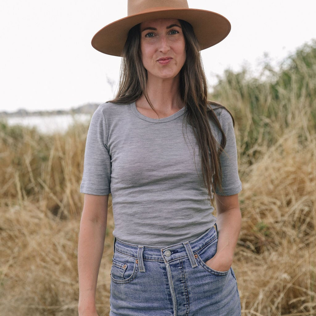 Fitted T | Claire is wearing size XSmall, height 5.5"