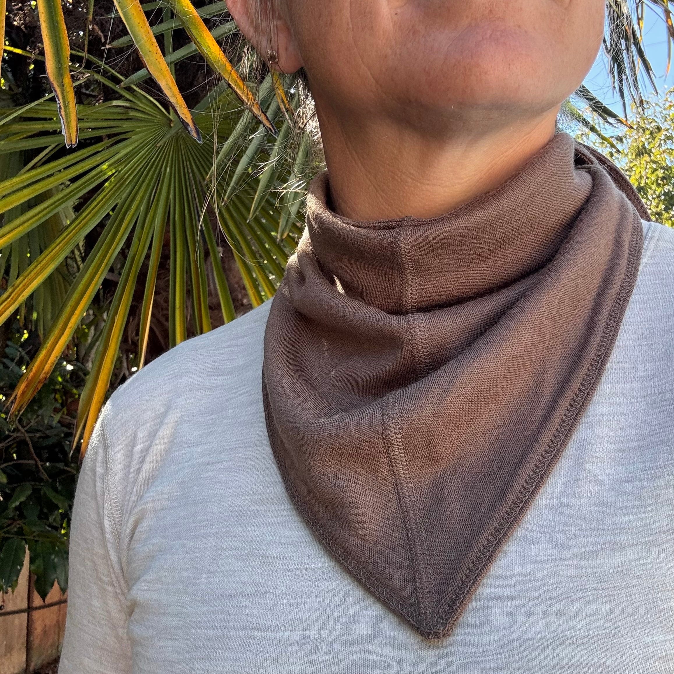 Merino Interlock Neck Tie