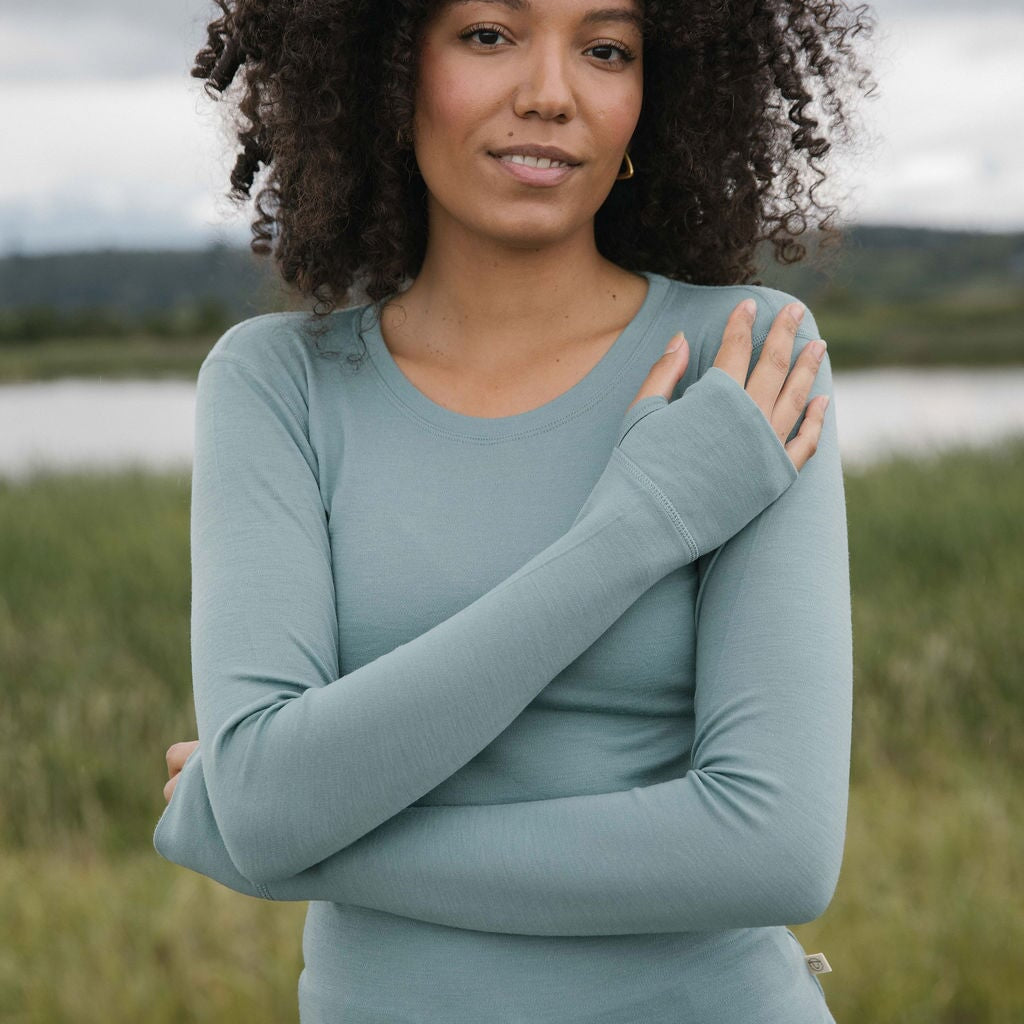 Merino Thermal Top | Model wearing size Small, height 5.9"