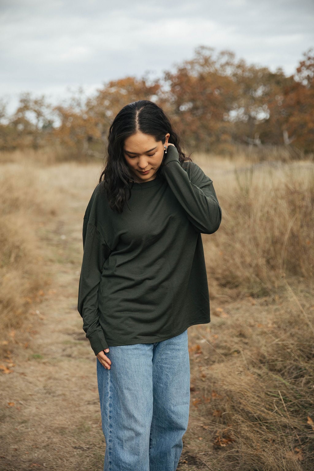 Oversized T | Esther is wearing size Small, height 5.5"