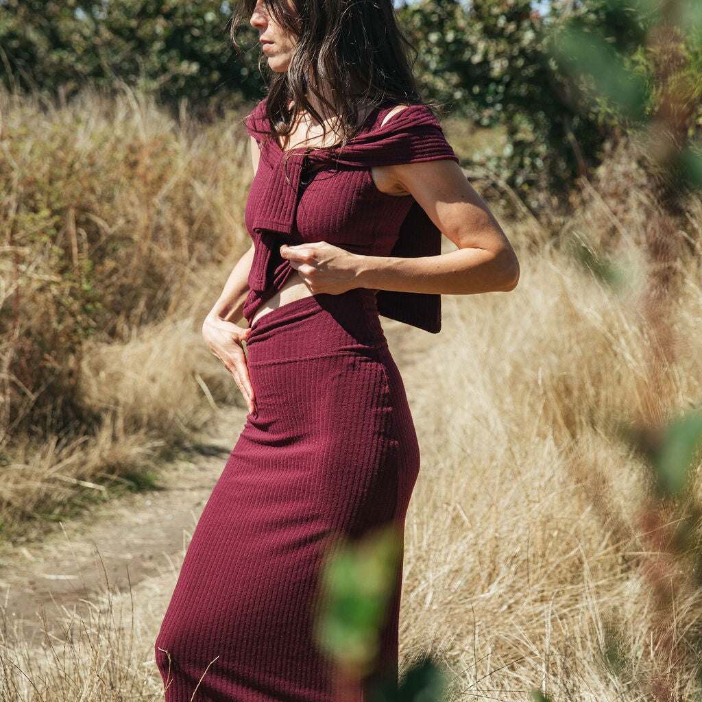 Rib Pencil Skirt | Stela is wearing size XSmall, height 5.7"