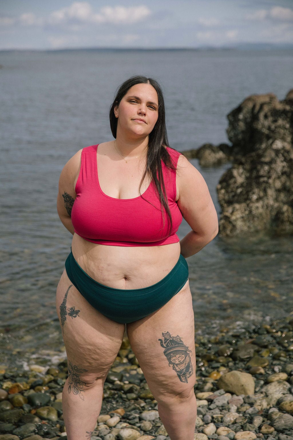 Swim Top | Sybil is wearing size 3XLarge, height 5.6"