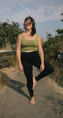 Leggings | Norah is wearing size Medium, height 5.6"