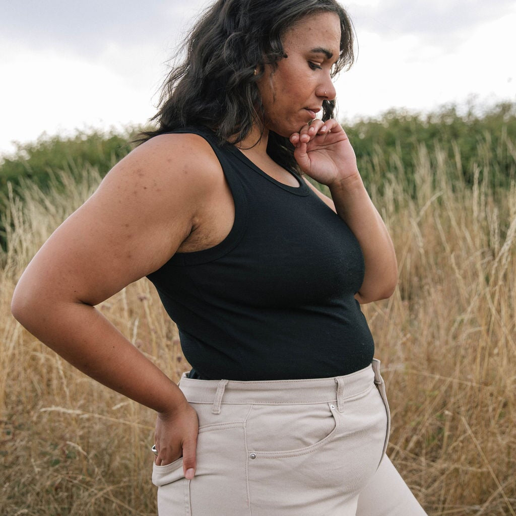 Undershirt | Chiana is wearing size 2XLarge, height 5.7"