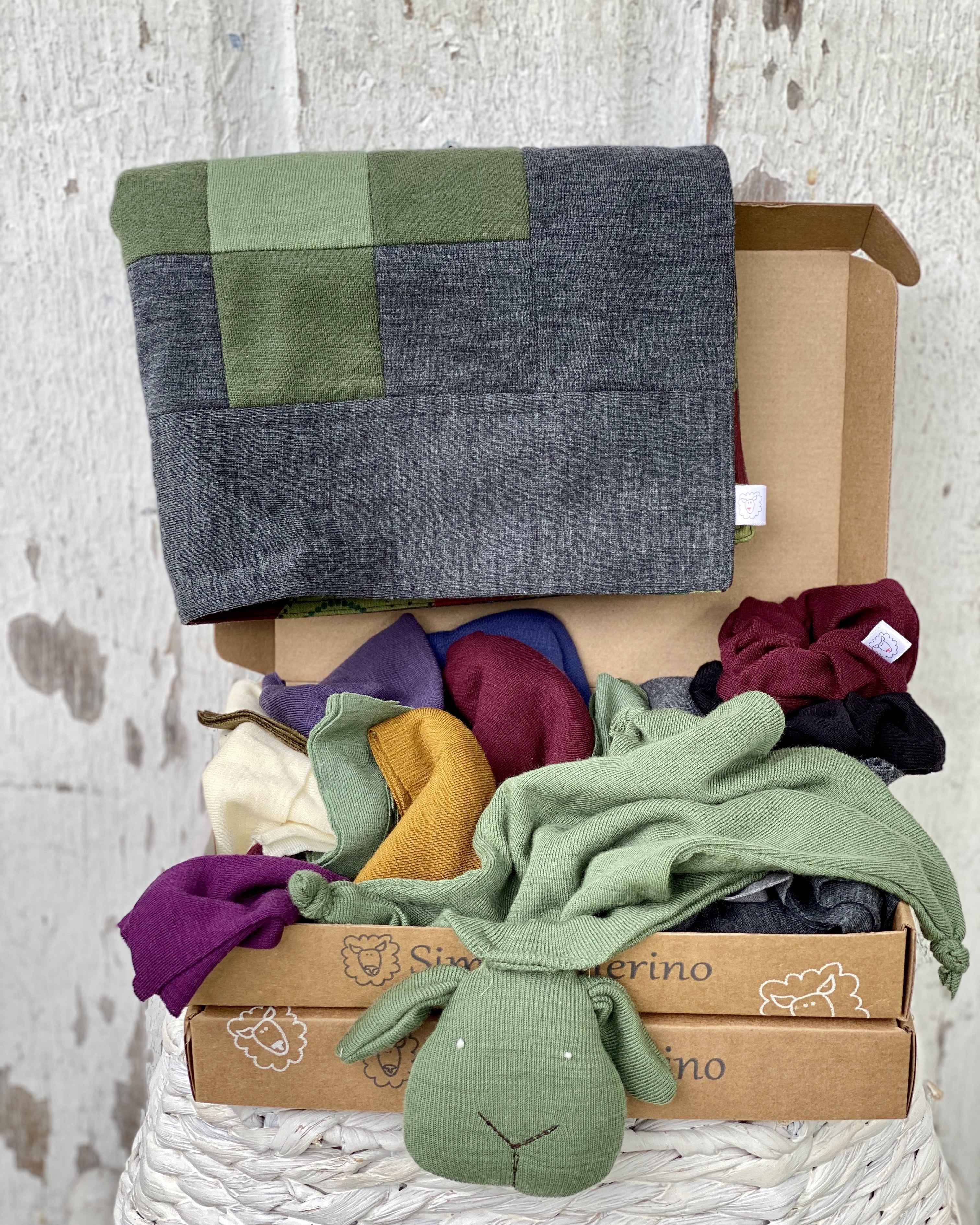 Craft/Quilt Box ADULTS Simply Merino USA 